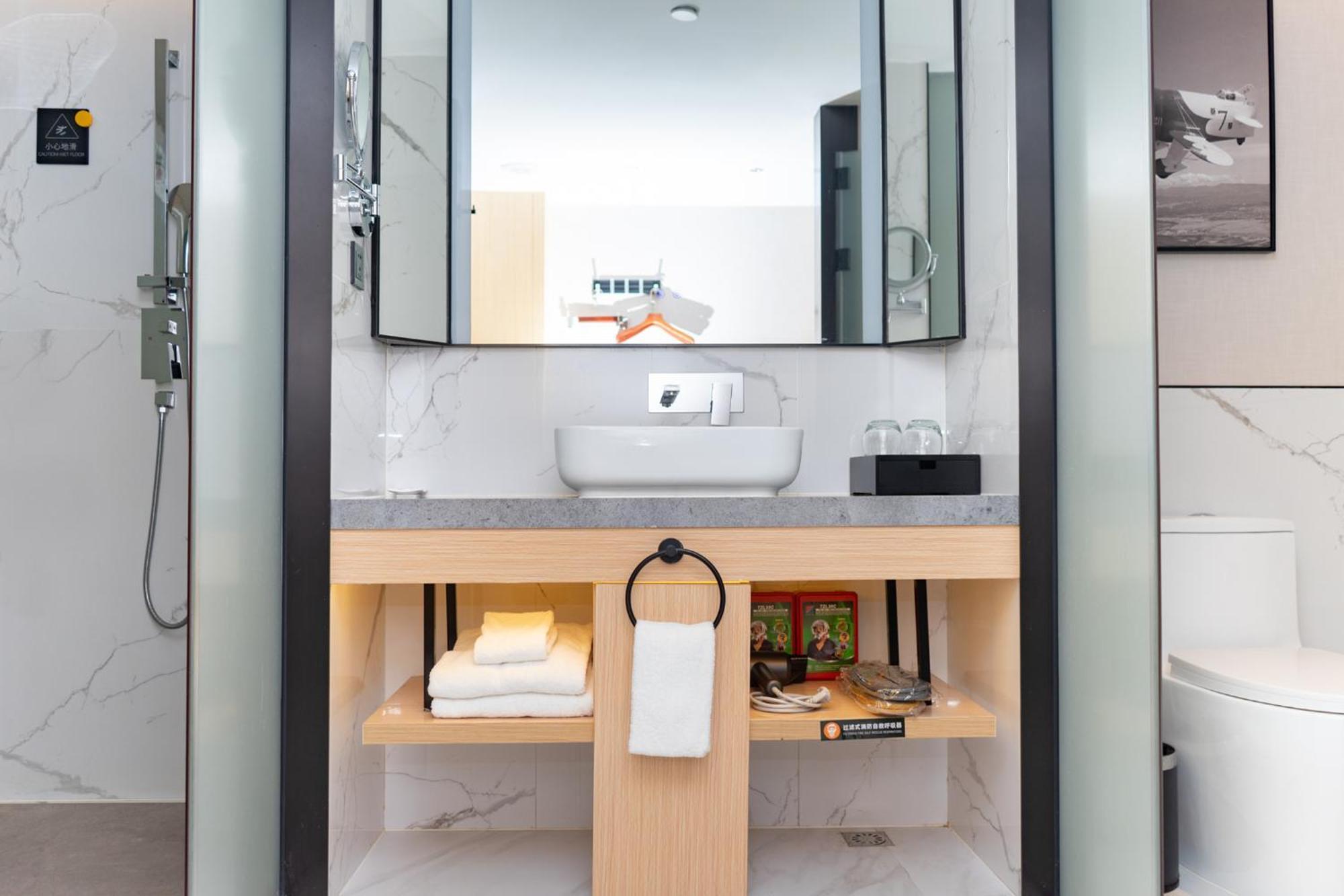 Luxury Triple Room,1677991515:JPEG
